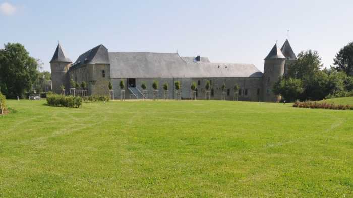 Schloss-Bauernhof von Courrière