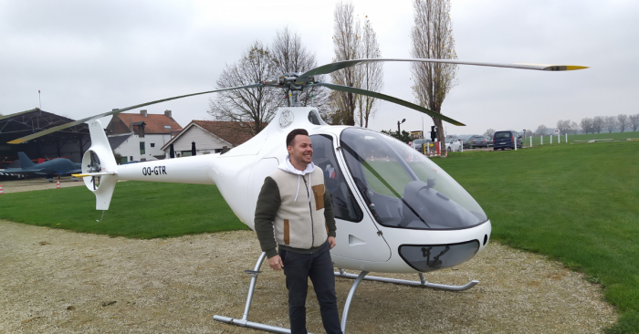 Im Helikopter  fliegen